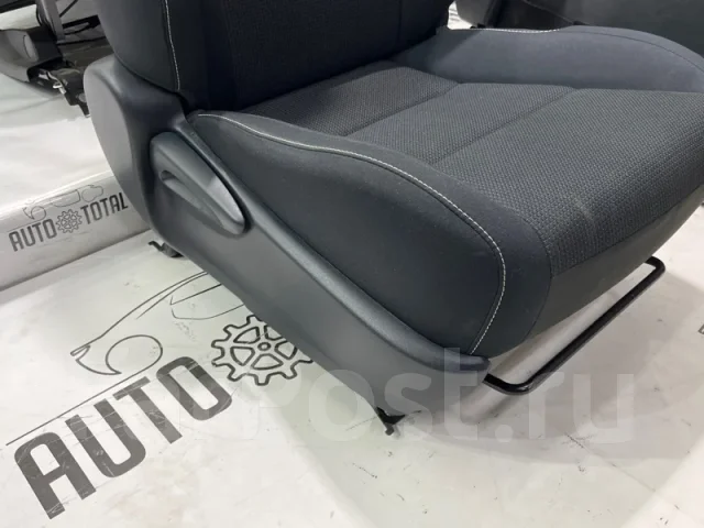 ������� �������� Toyota RAV4 2017 A40 3ZR ����