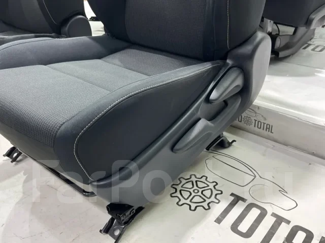 ������� �������� Toyota RAV4 2017 A40 3ZR ����
