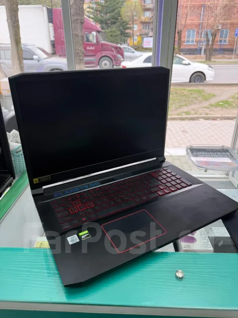 Acer Nitro 5. 17.3", 2,5����, ��� 2048 ��, ���� 1���, WiFi: 1, Bluetooth: 1, ����������� �� 3��. ����
