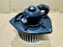 ����� ����� Nissan [�����������] 272200E004 ����