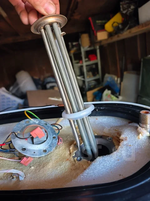 Electrolux. 2����. ����