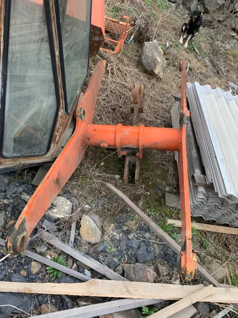 Hitachi LX70 ����