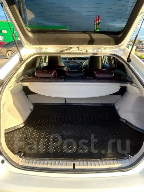 Toyota Prius. �������, ��������, 1.0 (99��.�.), ������, 145����. ��. ��� ����� �� ������������ ����