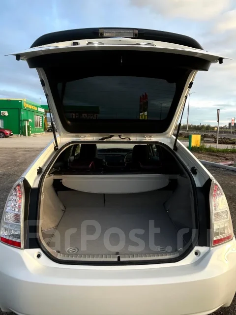 Toyota Prius. �������, ��������, 1.0 (99��.�.), ������, 145����. ��. ��� ����� �� ������������ ����