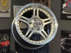 SSR. 7.0x15", 5x100, ET35, �� 73,1���. ����