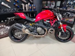 Ducati Monster 821 ����