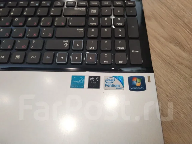 Samsung 300E5A. 15.6", 2,1����, ��� 4 ��, ���� 256���, WiFi: 1, Bluetooth: 1, ����������� �� 1��. ����