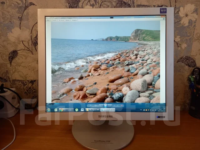 Samsung. 17", ���������� �� (LCD, LED, QLED) ����