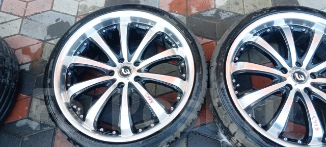 BADX Loxarny EX Byron Stinger. 8.0x20", 5x114.3, ET45 ����