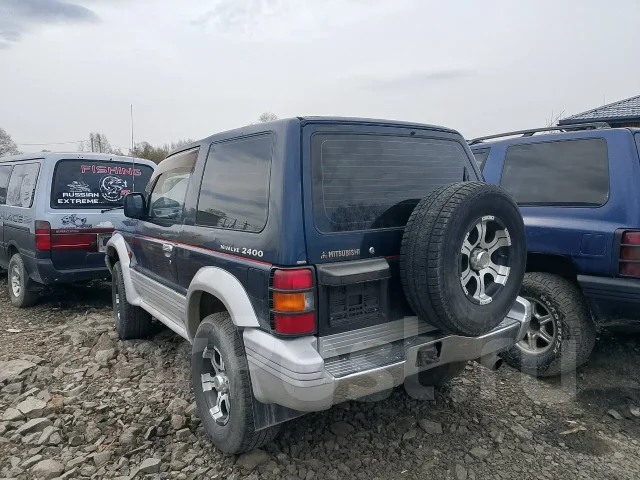 Mitsubishi Pajero. V21, 4G64 ����