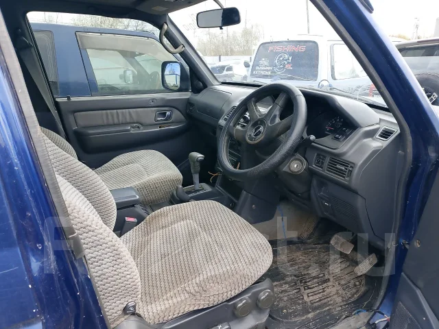 Mitsubishi Pajero. V21, 4G64 ����