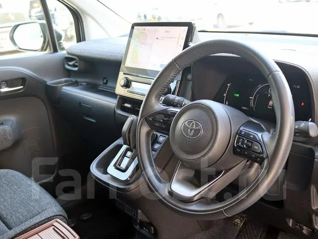 Toyota Sienta. �������, 4wd, 1.5 (141��.�.), ������, �/�. ��� ����� �� ������������ ����