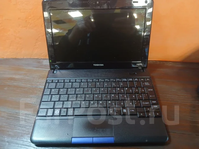 Toshiba. 10.1", 1,6����, WiFi: 1, ����������� �� 4��. ����