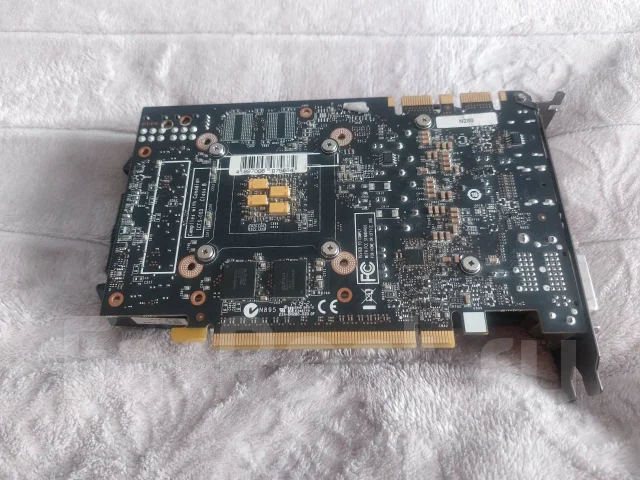 GeForce GTX 660 ����