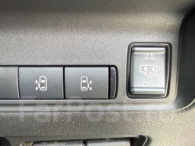Nissan Serena. �������, 4wd, 2.0 (143��.�.), ������, �/�. ��� ����� �� ������������ ����