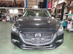 Mazda Axela. BMLFS, S5 ����