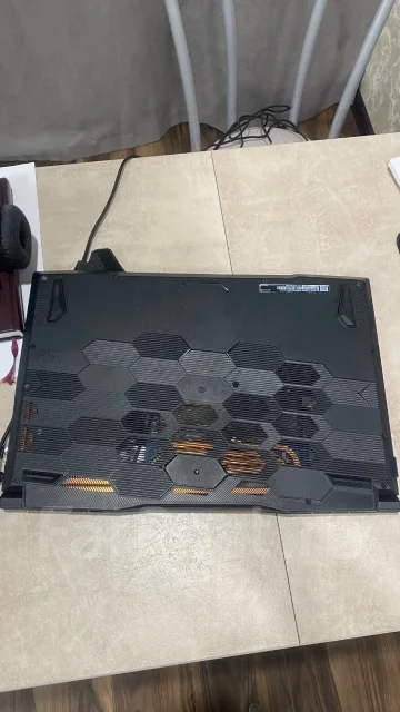MSI Katana 17 B12V. 17.3", ��� 16 ��, WiFi: 1, Bluetooth: 1 ����
