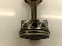 ������� Audi A4 (B9) V (2015��. �. ) 2017 CVKB [06H107065DM] 06H107065DM ����