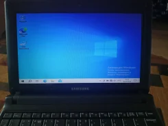 Samsung. 10", 1,6����, ��� 2048 ��, ���� 280���, WiFi: 1, Bluetooth: 1, ����������� �� 2��. ����