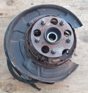 ������� ������ ����� �� Toyota Venza 423050T020 ����