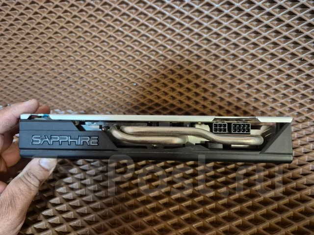 Radeon RX 570 ����