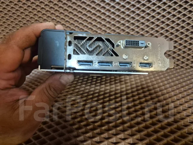 Radeon RX 570 ����