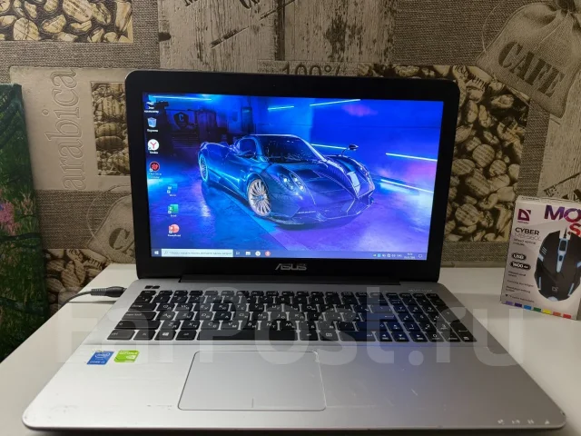 Asus. 15.6", 2,2����, ��� 8 ��, ���� 300���, WiFi: 1, Bluetooth: 1, ����������� �� 1��. ����