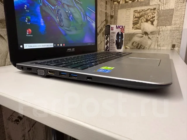 Asus. 15.6", 2,2����, ��� 8 ��, ���� 300���, WiFi: 1, Bluetooth: 1, ����������� �� 1��. ����