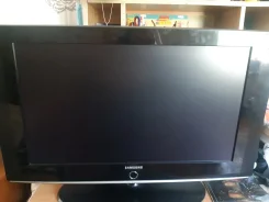 Samsung. LCD (��) ����