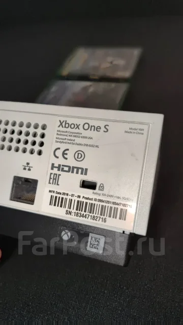 Microsoft Xbox One S ����