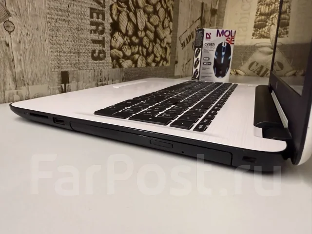 HP. 15.6", 2,2����, ��� 6 ��, ���� 512���, WiFi: 1, Bluetooth: 1, ����������� �� 1��. ����