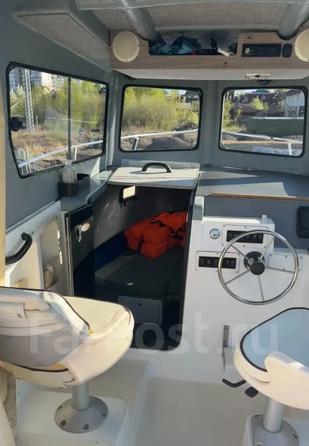 Bayliner. 1996 ���, ����� 8,36��., ��������� ���������, 260��.�., ������ ����
