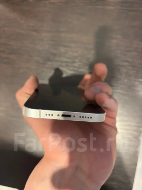 Apple iPhone 13. �/�, 128 ��, �����, 4G LTE, NFC, eSIM, ������� ������� ����