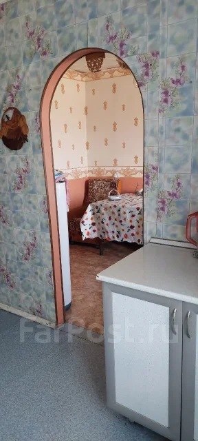 4-���������, ���������� ����, ����������� �����, �������, ����� ������ 18. ������� ����, 60,2���.��., 2/5 ����. �������� ����