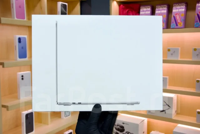 Apple MacBook Air 13. ��� 16 �� ����