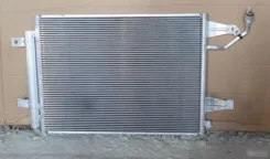 �������� ������������ Mitsubishi Colt 1040068 1040068 ����