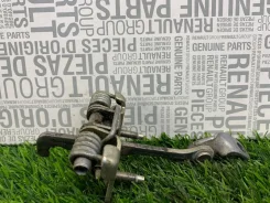 ������������ ����� Nissan Terrano 3 804305879R 804305879R ����