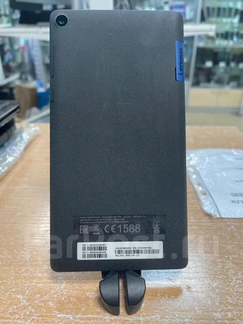 Lenovo Tab 3 7 TB3-730X. 7 ������, ������ 16 �� ����
