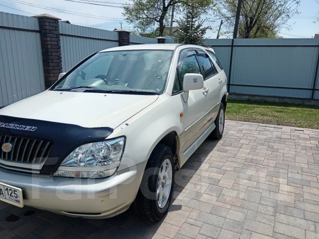 Toyota Harrier. �������, ��������, 0.1 (140��.�.), ������, 258 000����. �� ����