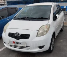 Toyota Vitz. �������, 4wd, 1.3 (87��.�.), ������, 176����. �� ����