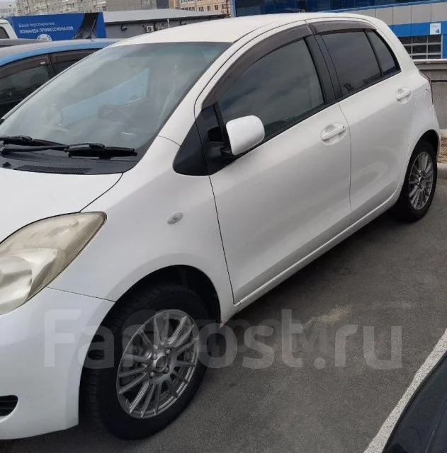 Toyota Vitz. �������, 4wd, 1.3 (87��.�.), ������, 176����. �� ����