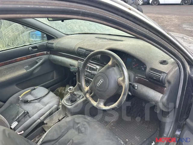 ���������� ������������ Audi A4 (B5) 1994-2000 21201487 4B0260805N ����