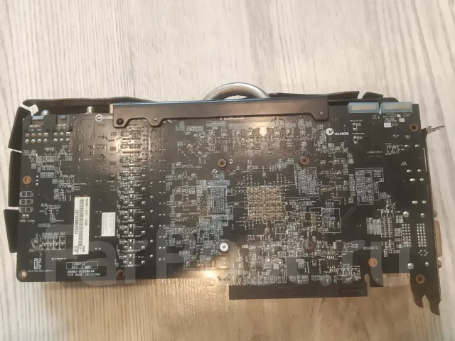 Radeon R9 280 ����