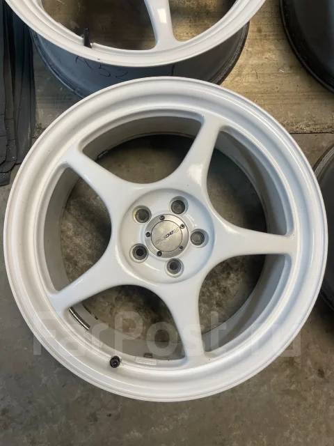 Enkei RP02. 7.5x17", 5x100, ET48 ����