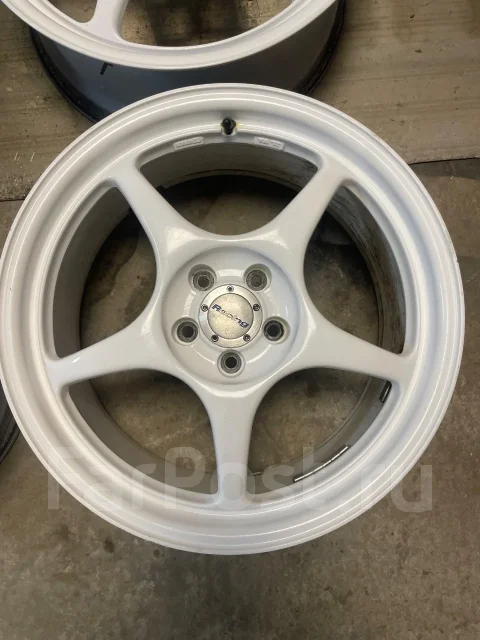 Enkei RP02. 7.5x17", 5x100, ET48 ����