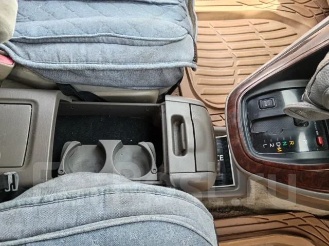 Toyota Harrier. �������, ��������, 0.1 (140��.�.), ������, 258 000����. �� ����