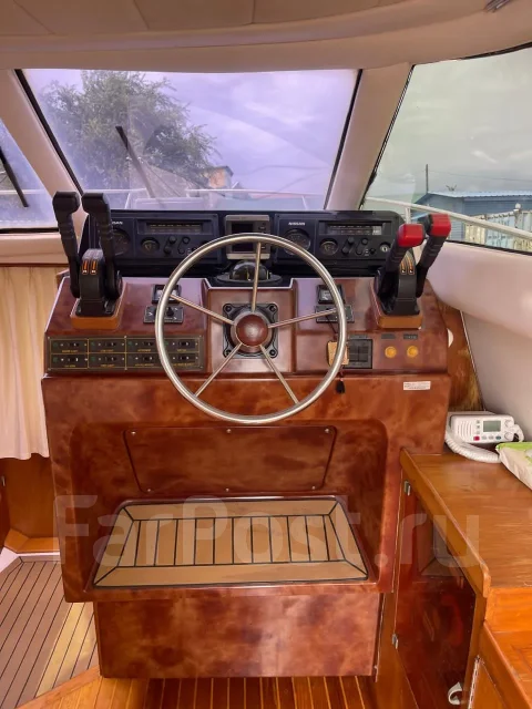 Nissan. 1993 ���, ����� 9��., ��������� ������������, 500��.�., ������ ����