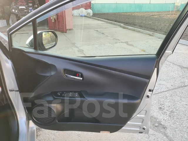 Toyota Prius. ��������, ��������, 1.8 (98��.�.), ������, 117 000����. �� ����