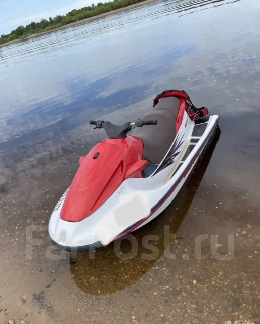 Yamaha WaveRunner. 2000 ��� ����