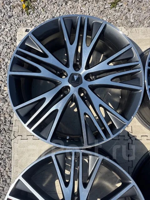Modellista. 8.0x19", 5x114.3, ET38, �� 60,1���. ����